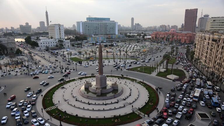 مصر.. أربعيني يسير عاريا في شوارع قرية 