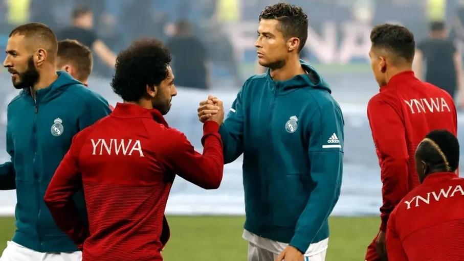 لاعب ليفربول ينصح صلاح: الحق برونالدو إلى السعودية