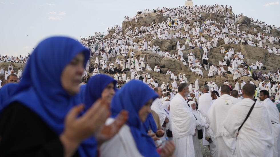 وفاة الحاجة الاردنية عائشة العابد في عرفة