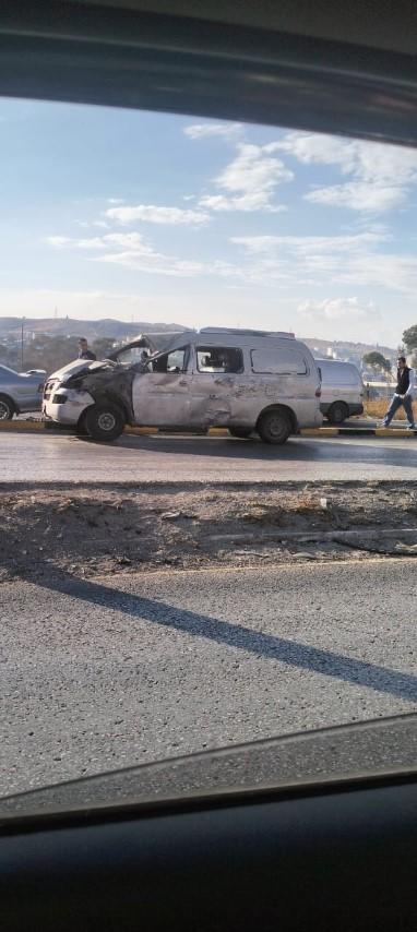 بالفيديو والصور ..  حادث مروع على طريق الهاشمية