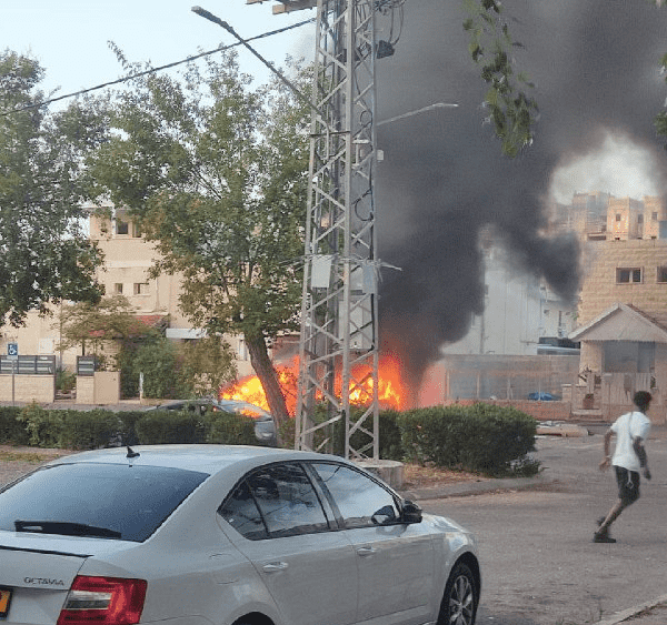 صواريخ حزب الله تصيب أهدافا في حيفا