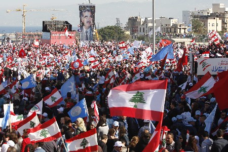 مئات الالاف وسط بيروت يحيّون ذكرى اغتيال الحريري